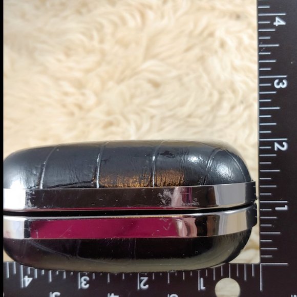 FARNINE Black Croc Skin Twist snap enclosure - Picture 11 of 13